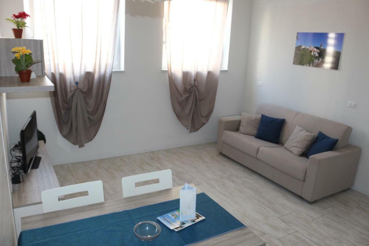 Nina Casa Vacanze 피날레리구레 외부 사진